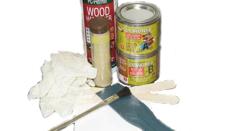 Regularne woskowanie i olejowanie chroni drewniane meble przed wilgocią oraz uszkodzeniami mechanicznymi