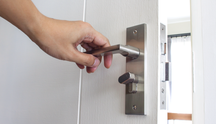 3928471b nowoczesne drzwi stalowe