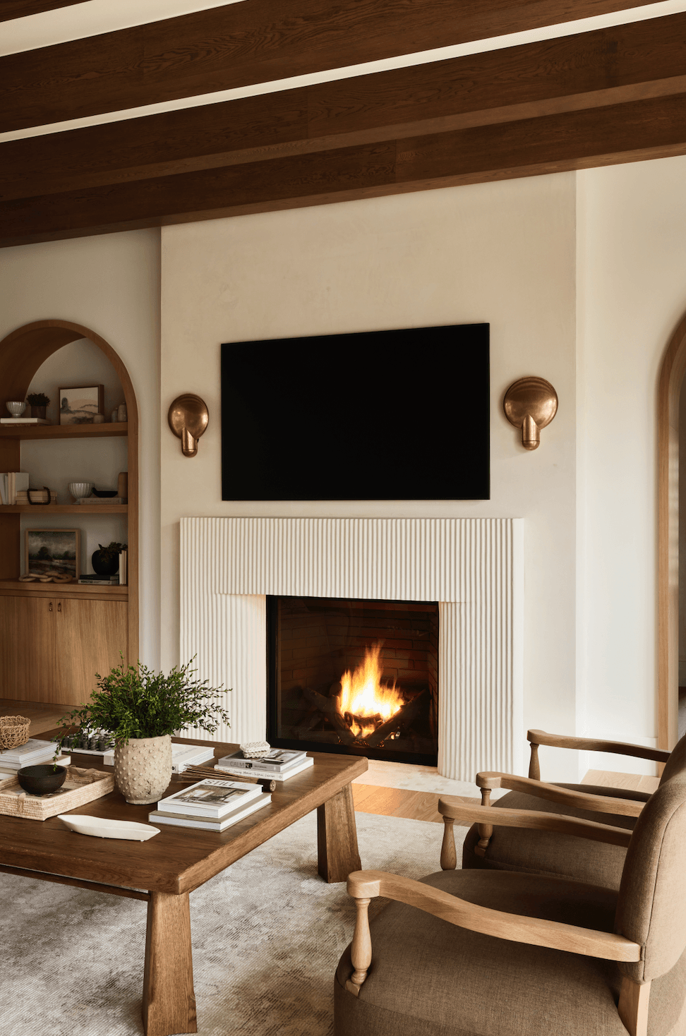 bioetanolowy kominek wolnostojący kominek na bioetanol z wolnym ogniem na czarnej obudowie z metalu